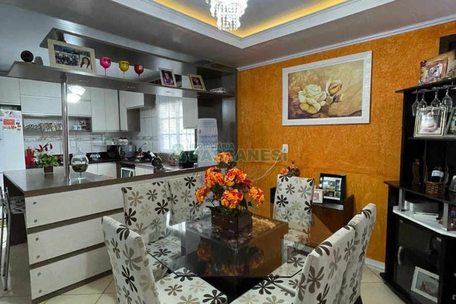 Casa Comercial com 360m², 3 dormitórios, no bairro Santa Fé em Caxias do Sul para Comprar