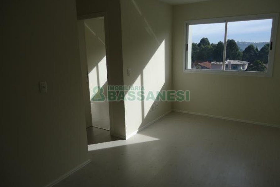 Apartamento com 47m², 2 dormitórios, 1 vaga, no bairro Desvio Rizzo em Caxias do Sul para Comprar