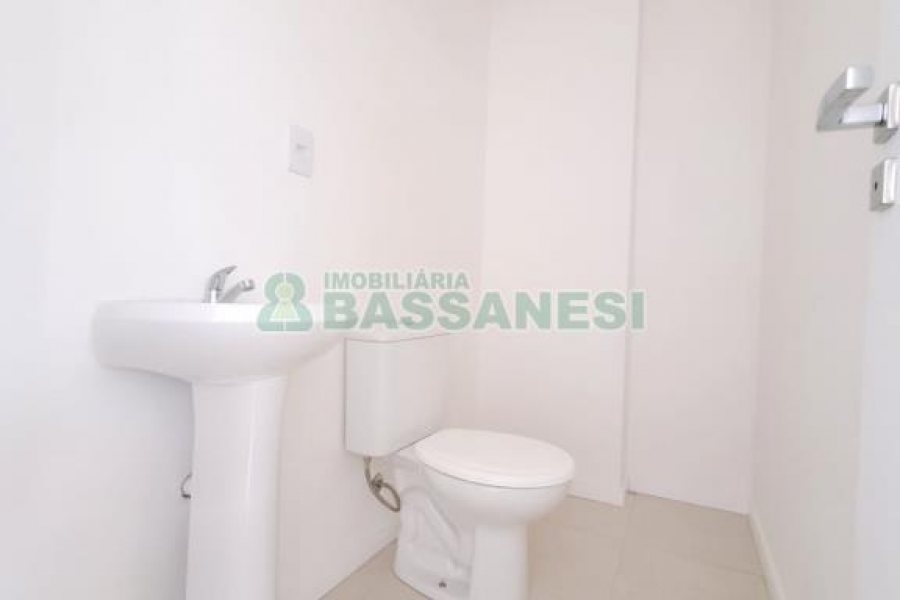 Sala com 54m², 1 vaga, no bairro Pio X em Caxias do Sul para Alugar