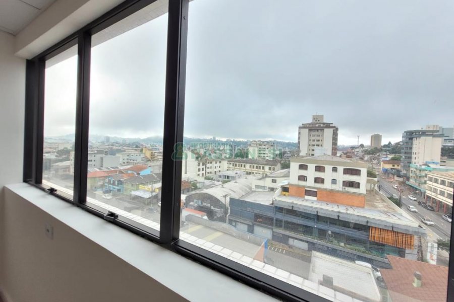 Sala com 54m², 1 vaga, no bairro Pio X em Caxias do Sul para Alugar