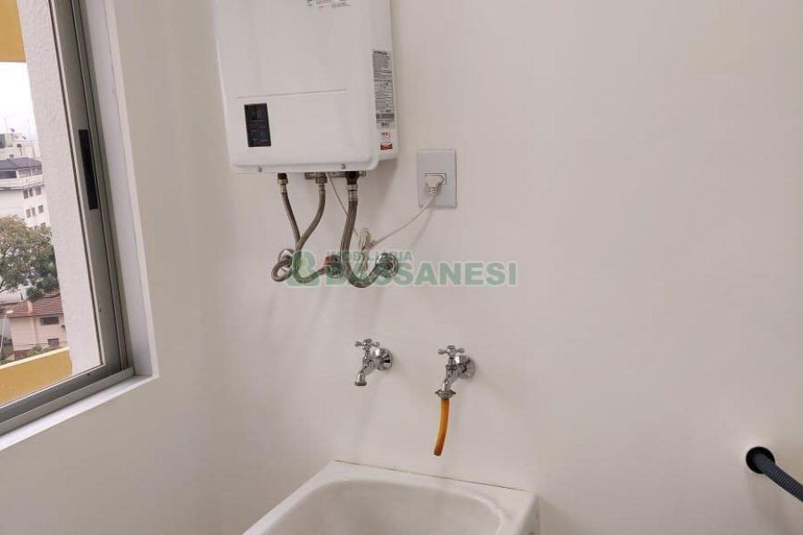 Apartamento com 94m², 3 dormitórios, 2 vagas, no bairro Rio Branco em Caxias do Sul para Comprar