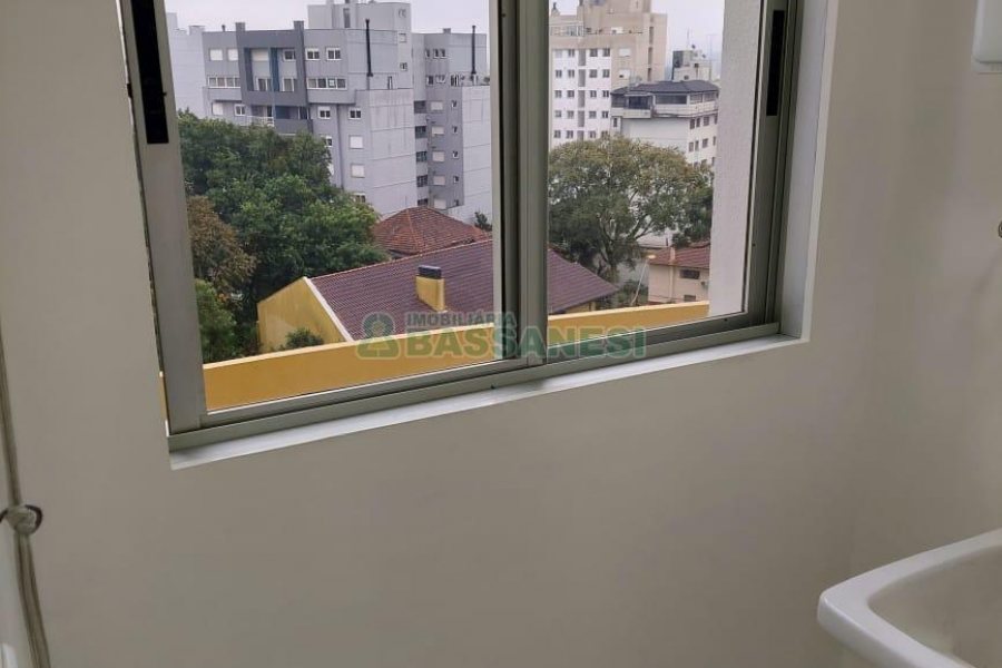Apartamento com 94m², 3 dormitórios, 2 vagas, no bairro Rio Branco em Caxias do Sul para Comprar