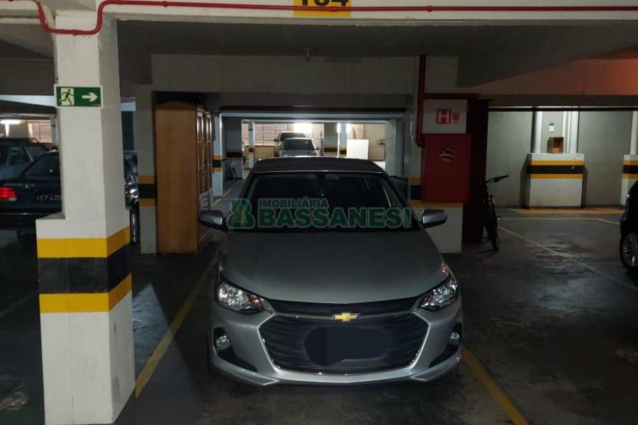 Apartamento com 94m², 3 dormitórios, 2 vagas, no bairro Rio Branco em Caxias do Sul para Comprar