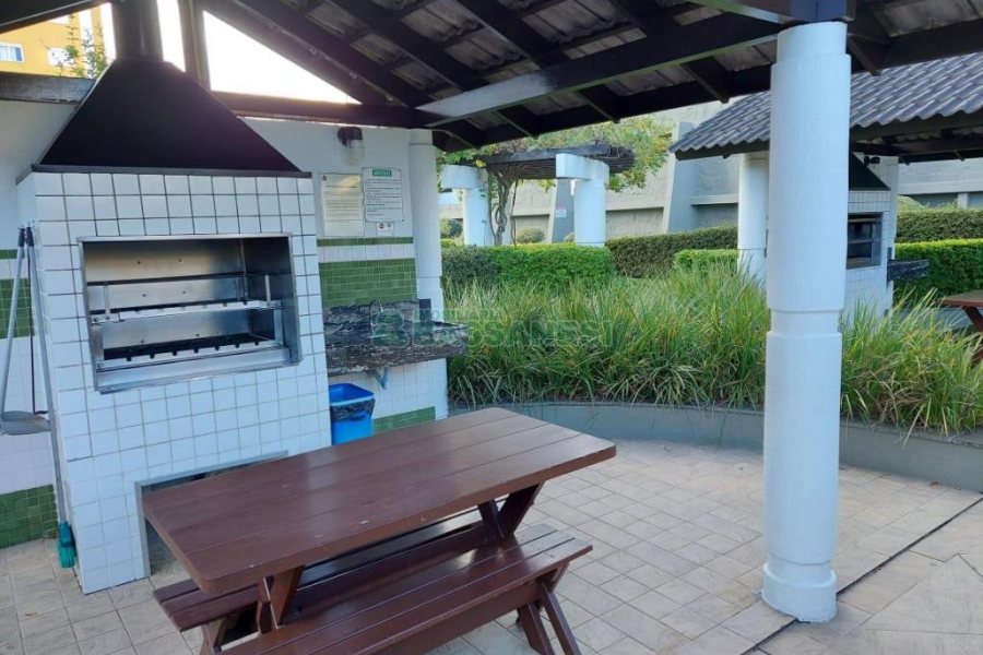 Apartamento com 94m², 3 dormitórios, 2 vagas, no bairro Rio Branco em Caxias do Sul para Comprar