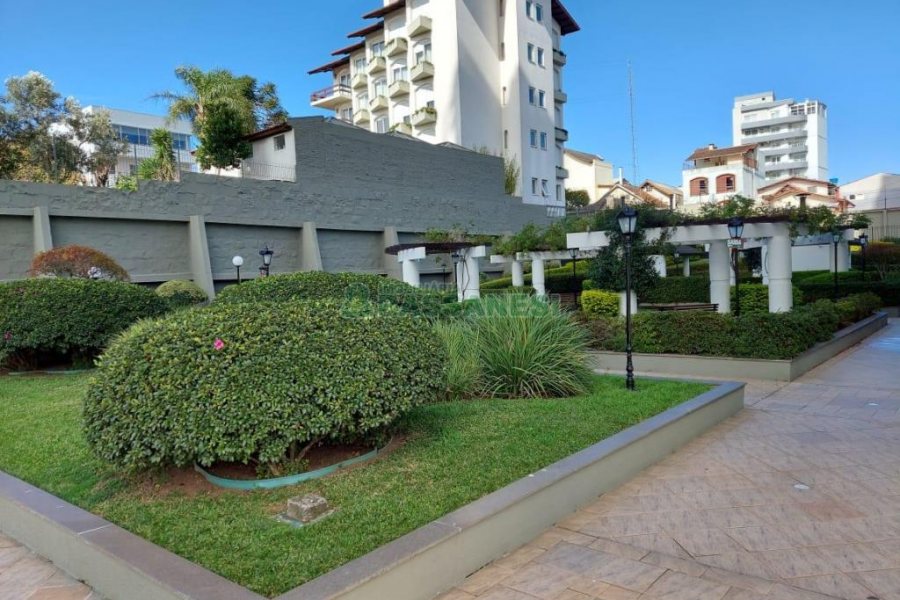 Apartamento com 94m², 3 dormitórios, 2 vagas, no bairro Rio Branco em Caxias do Sul para Comprar