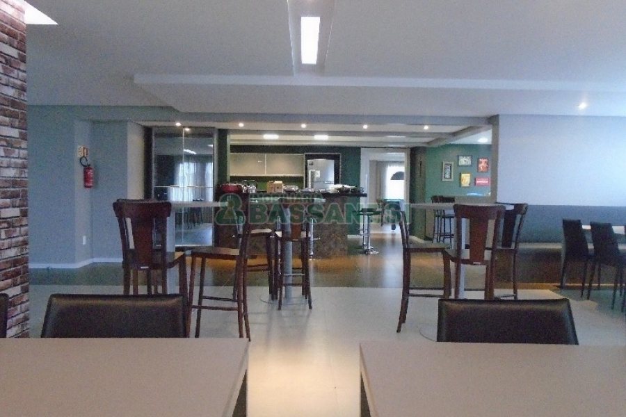 Apto Mobiliado com 40m², 1 dormitório, 1 vaga, no bairro Villagio Iguatemi em Caxias do Sul para Alugar