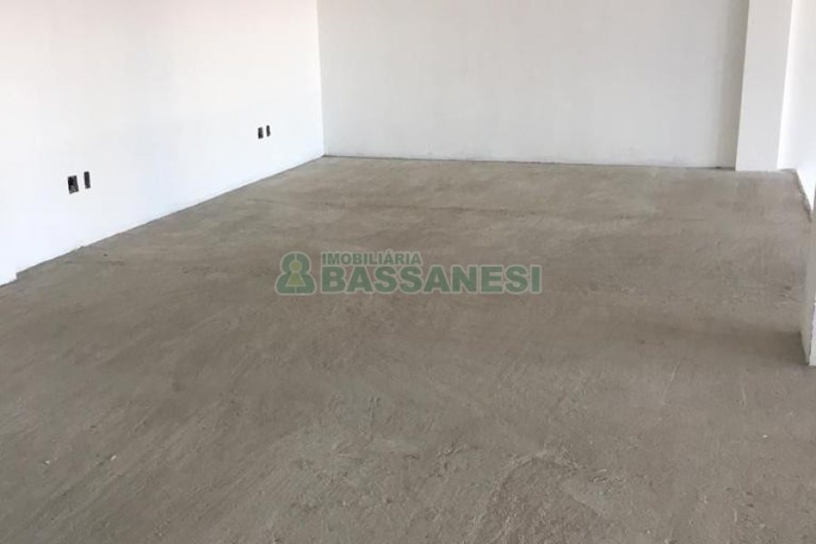 Loja com 312m², 4 vagas, no bairro Petrópolis em Caxias do Sul para Alugar ou Comprar