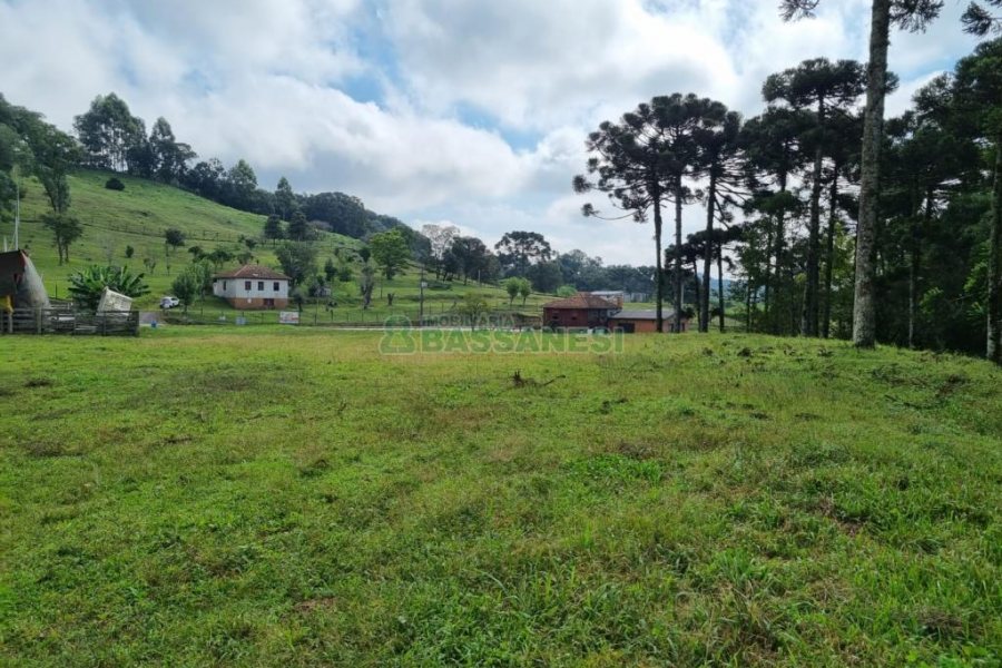 Chácara, no bairro Samuara em Caxias do Sul para Comprar