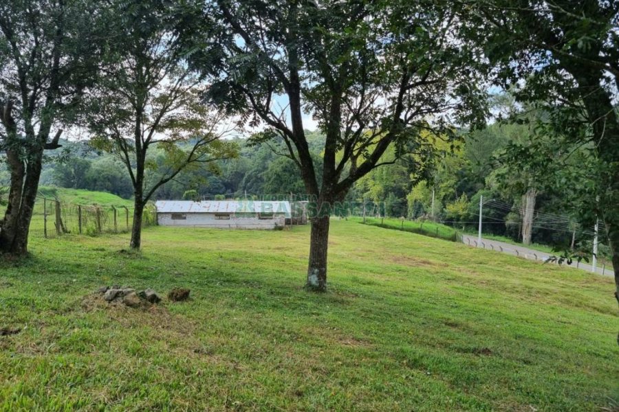 Chácara, no bairro São Giácomo em Caxias do Sul para Comprar