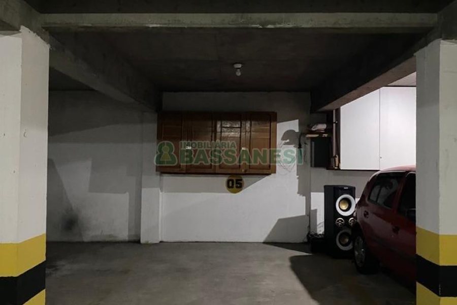 Apartamento com 93m², 3 dormitórios, 2 vagas, no bairro Pio X em Caxias do Sul para Comprar