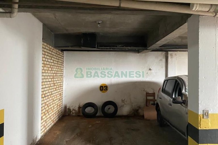 Apartamento com 93m², 3 dormitórios, 2 vagas, no bairro Pio X em Caxias do Sul para Comprar