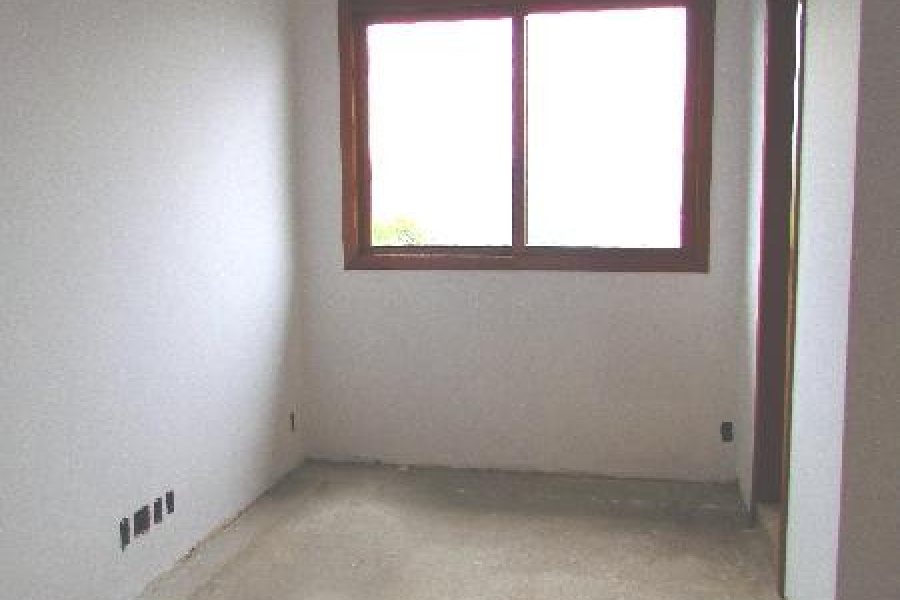 Loja com 440m², no bairro Sagrada Família em Caxias do Sul para Alugar ou Comprar