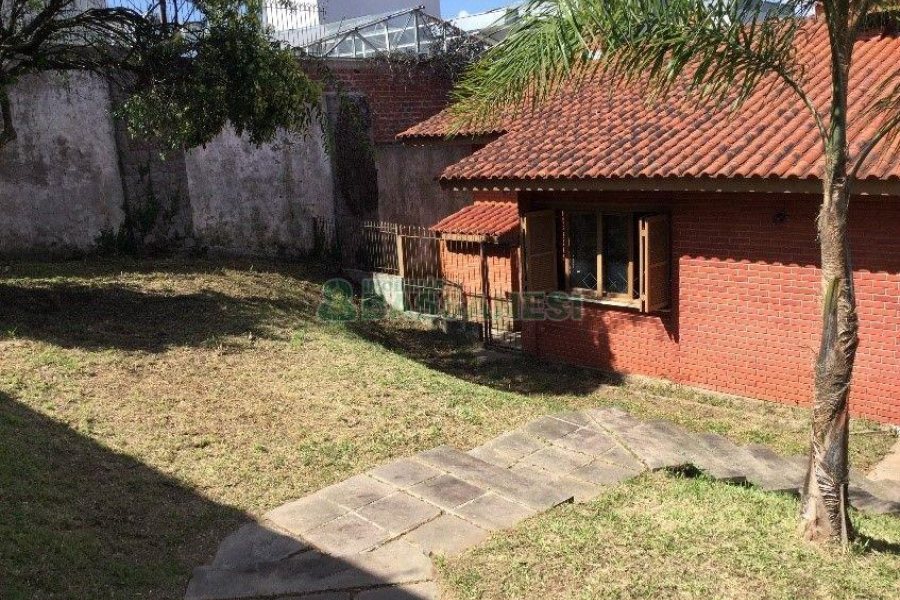 Loja com 440m², no bairro Sagrada Família em Caxias do Sul para Alugar ou Comprar