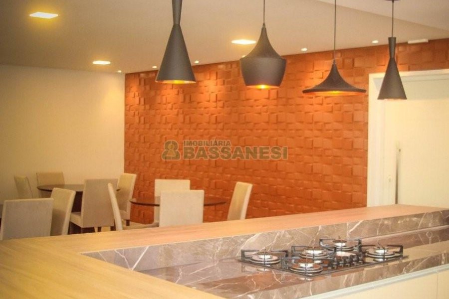 Apartamento com 54m², 2 dormitórios, 1 vaga, no bairro São Pelegrino em Caxias do Sul para Alugar