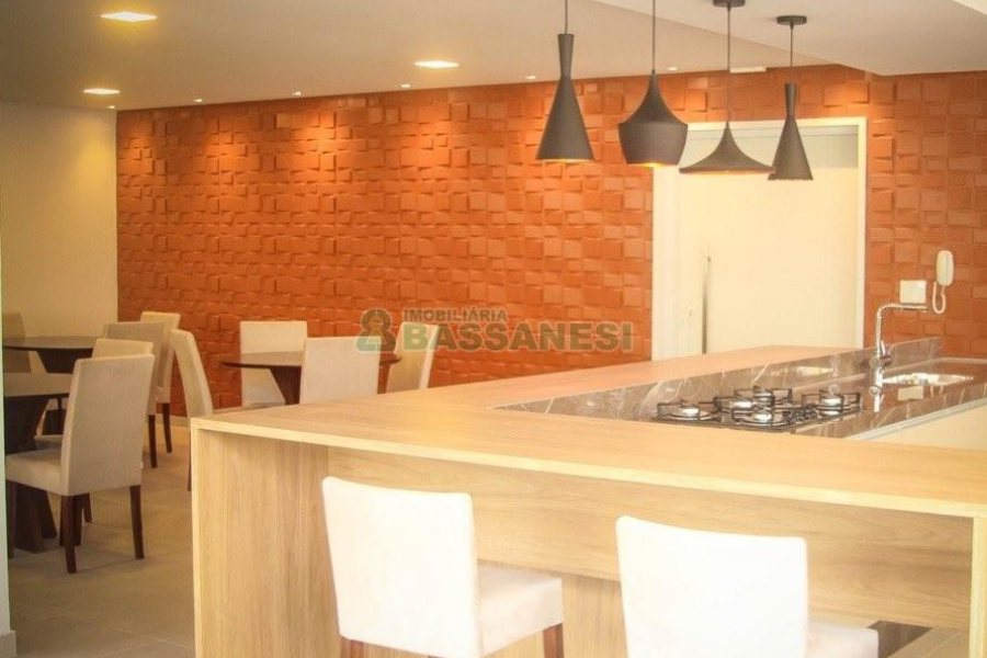 Apartamento com 54m², 2 dormitórios, 1 vaga, no bairro São Pelegrino em Caxias do Sul para Alugar