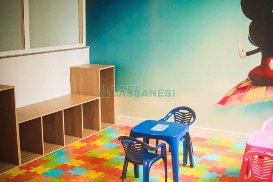 Apartamento com 54m², 2 dormitórios, 1 vaga, no bairro São Pelegrino em Caxias do Sul para Alugar