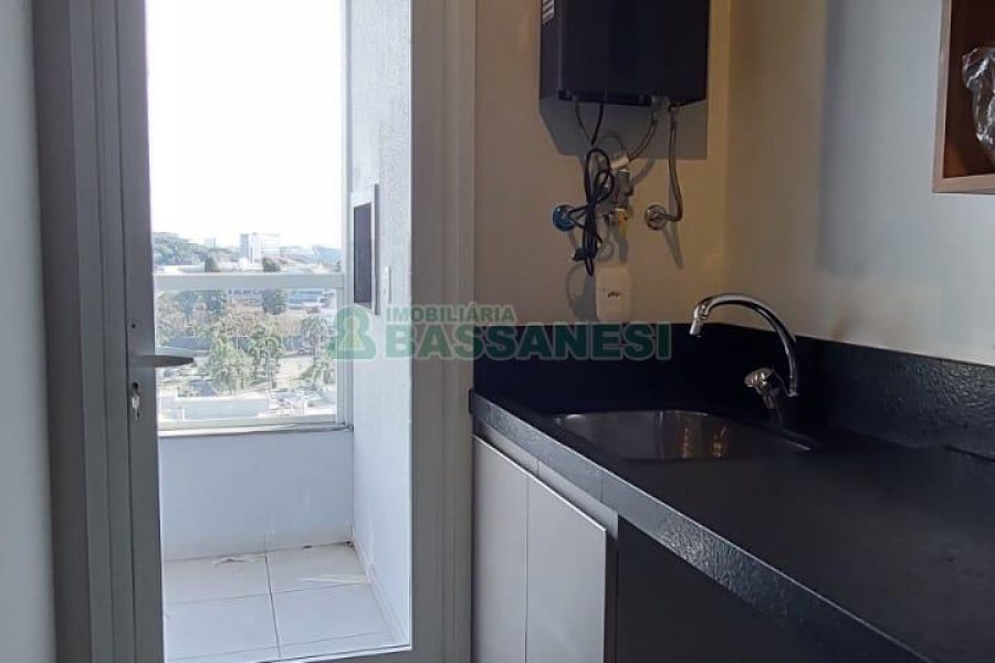 Apartamento com 54m², 2 dormitórios, 1 vaga, no bairro São Pelegrino em Caxias do Sul para Alugar