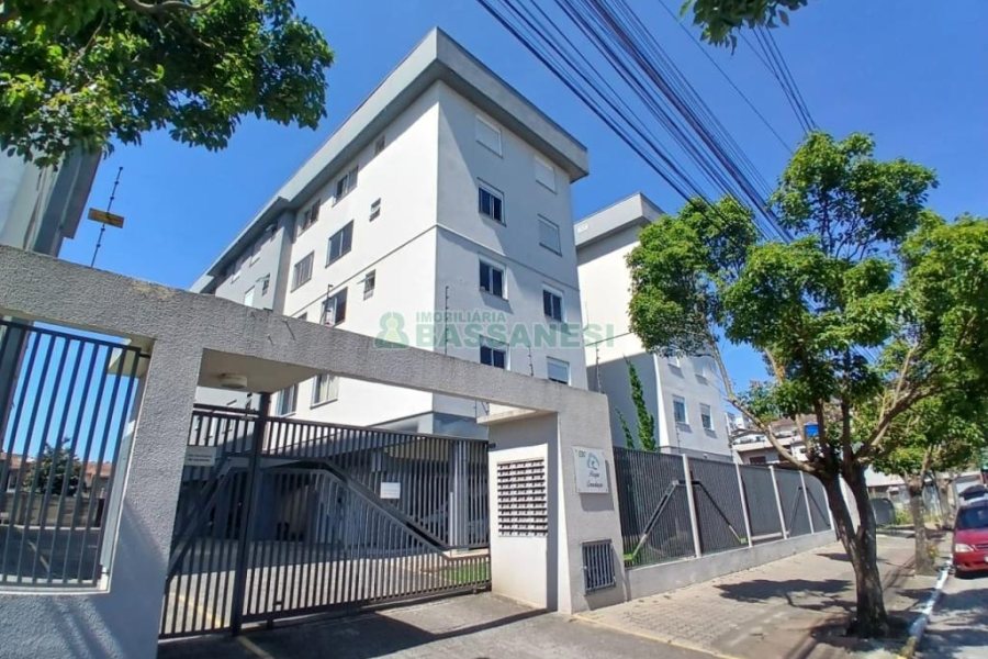 Apto Mobiliado com 56m², 2 dormitórios, 1 vaga, no bairro Esplanada em Caxias do Sul para Alugar