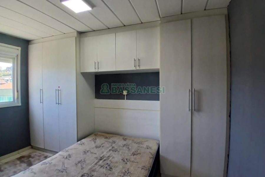 Apto Mobiliado com 56m², 2 dormitórios, 1 vaga, no bairro Esplanada em Caxias do Sul para Alugar