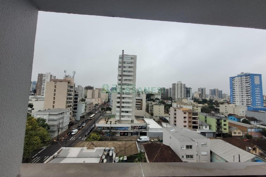 Apartamento com 65m², 2 dormitórios, 2 vagas, no bairro São Pelegrino em Caxias do Sul para Alugar