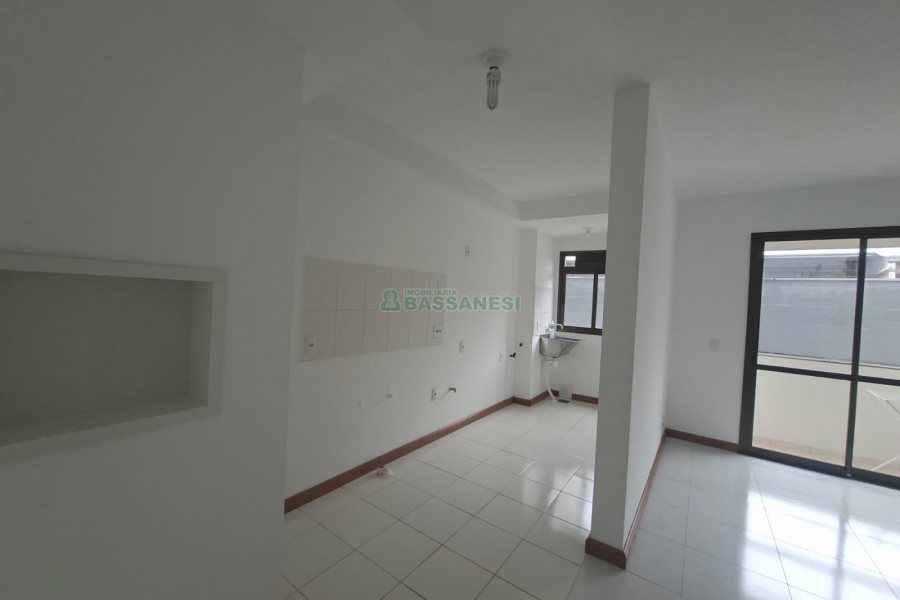 Apartamento com 64m², 2 dormitórios, no bairro São Pelegrino em Caxias do Sul para Alugar