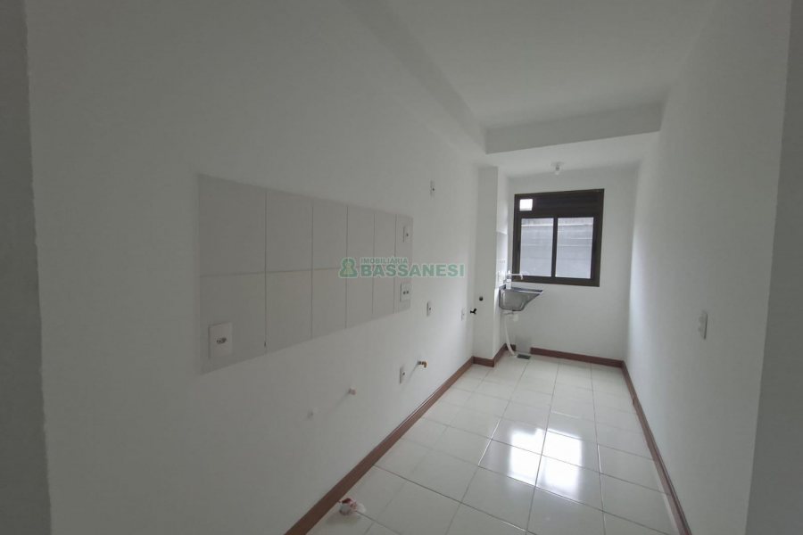 Apartamento com 64m², 2 dormitórios, no bairro São Pelegrino em Caxias do Sul para Alugar