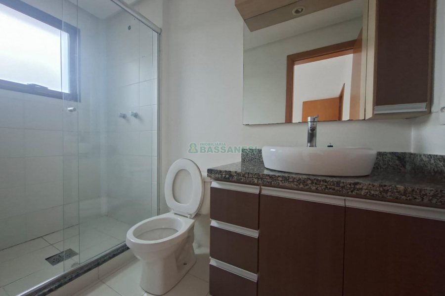 Apartamento com 64m², 2 dormitórios, no bairro São Pelegrino em Caxias do Sul para Alugar
