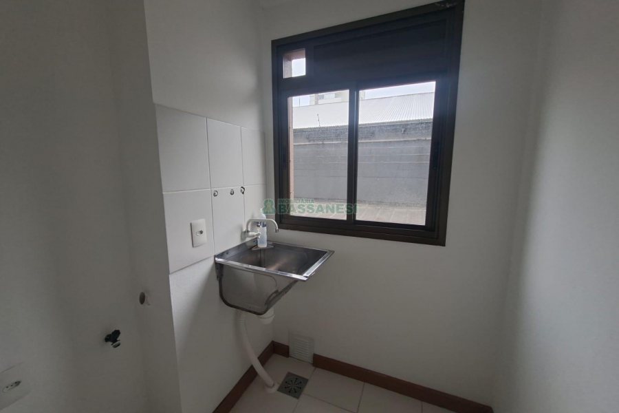 Apartamento com 64m², 2 dormitórios, no bairro São Pelegrino em Caxias do Sul para Alugar