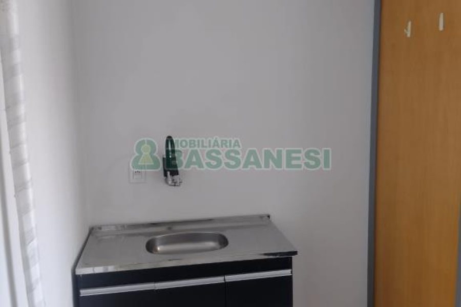 Sala com 37m², no bairro Centro em Caxias do Sul para Comprar