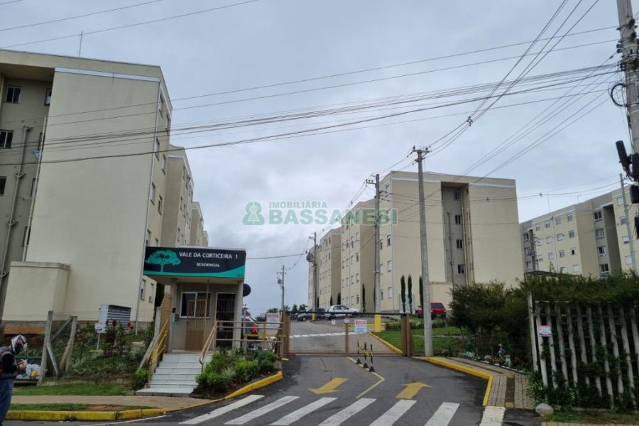Apartamento com 49m², 2 dormitórios, 1 vaga, no bairro Nossa Senhora das Graças em Caxias do Sul para Alugar