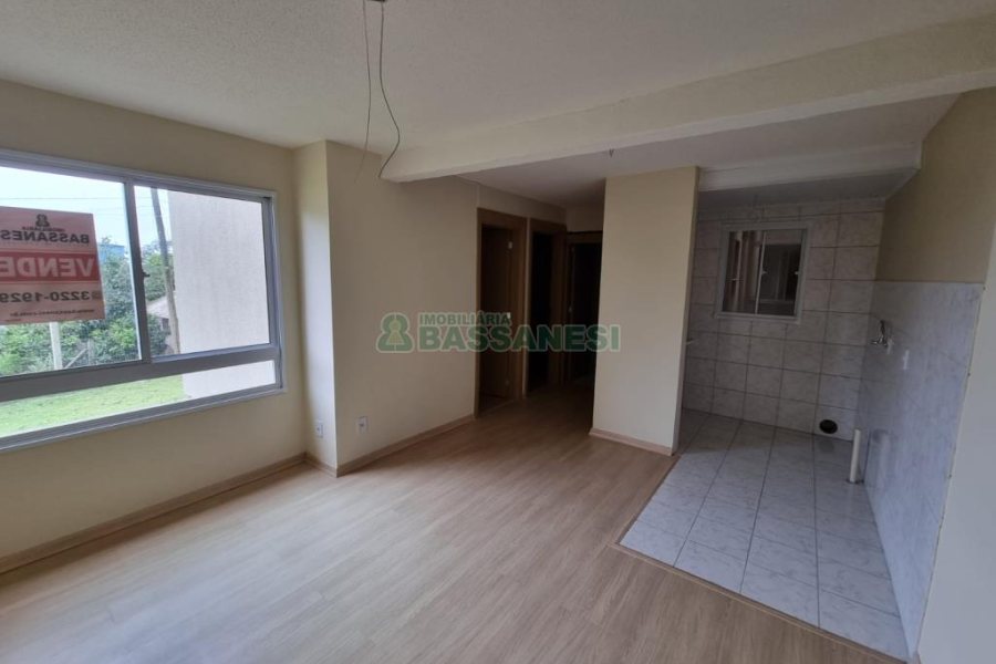 Apartamento com 49m², 2 dormitórios, 1 vaga, no bairro Nossa Senhora das Graças em Caxias do Sul para Alugar