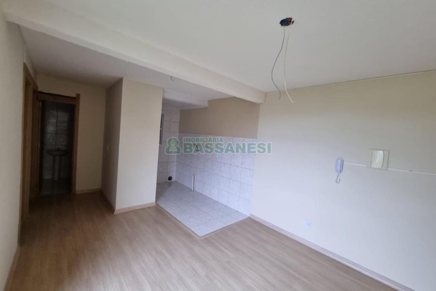 Apartamento com 49m², 2 dormitórios, 1 vaga, no bairro Nossa Senhora das Graças em Caxias do Sul para Alugar