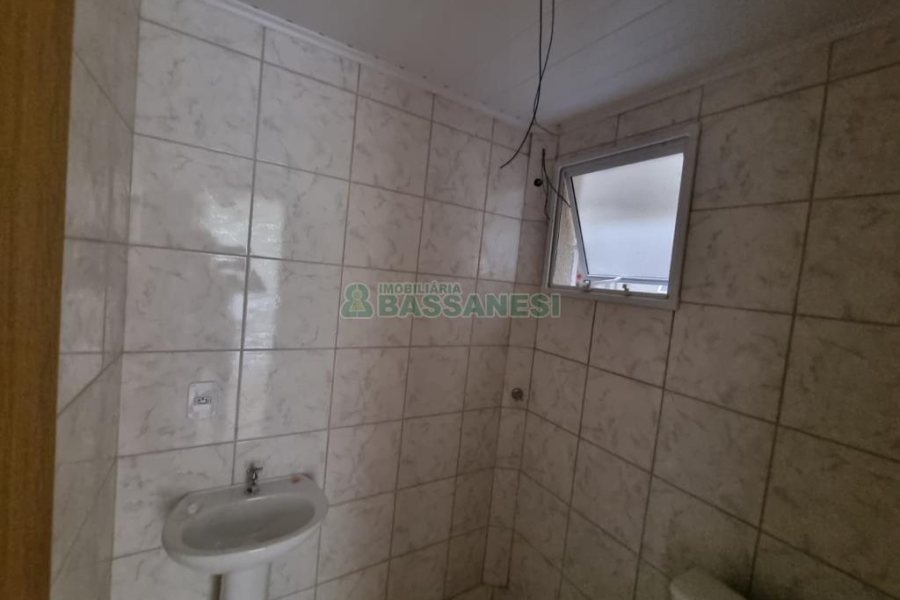 Apartamento com 49m², 2 dormitórios, 1 vaga, no bairro Nossa Senhora das Graças em Caxias do Sul para Alugar