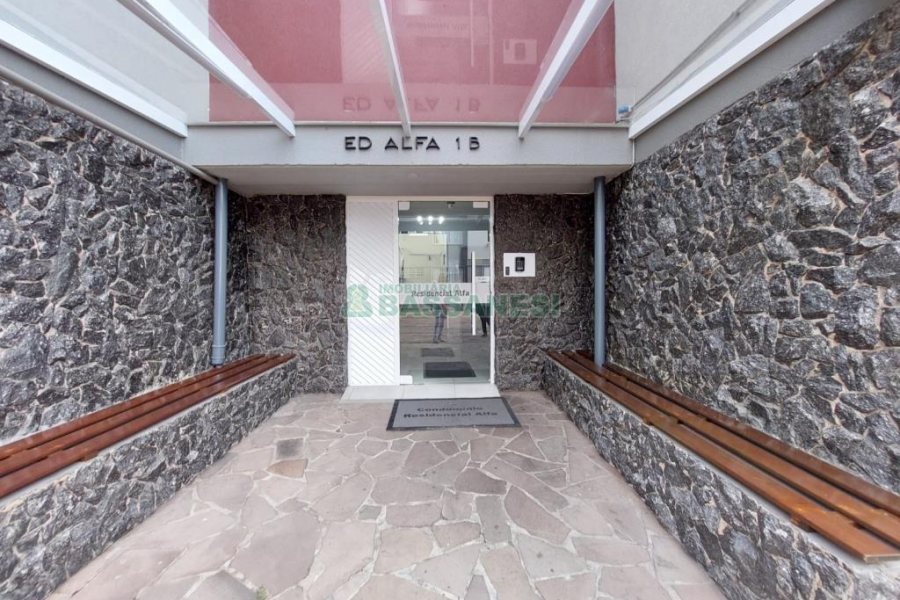 Apartamento com 68m², 3 dormitórios, 1 vaga, no bairro Floresta em Caxias do Sul para Comprar