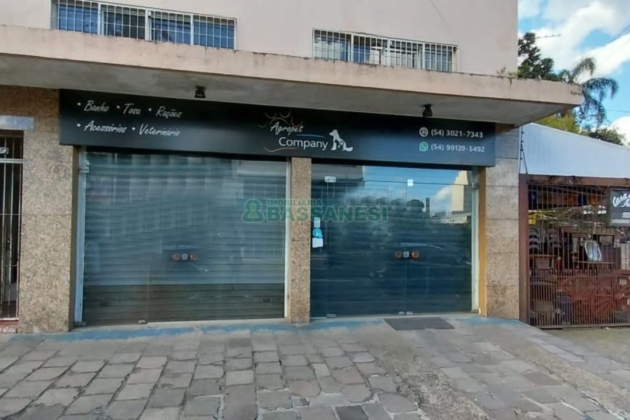 Loja com 450m², no bairro Lourdes em Caxias do Sul para Alugar