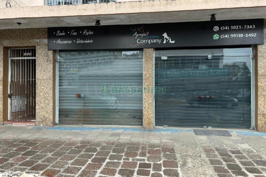 Loja com 450m², no bairro Lourdes em Caxias do Sul para Alugar