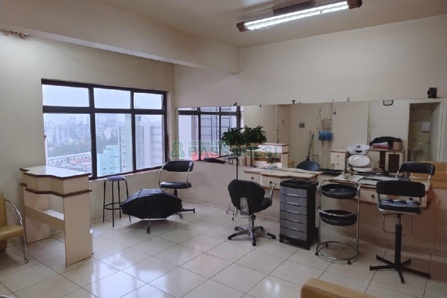 Sala Mobiliada com 50m², no bairro Centro em Caxias do Sul para Alugar
