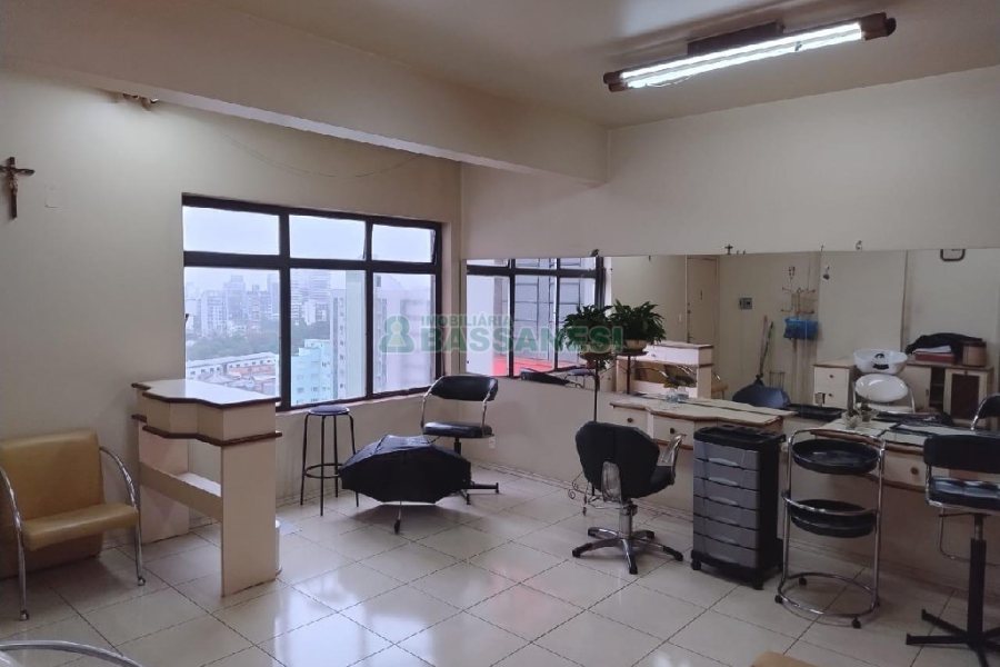 Sala Mobiliada com 50m², no bairro Centro em Caxias do Sul para Alugar