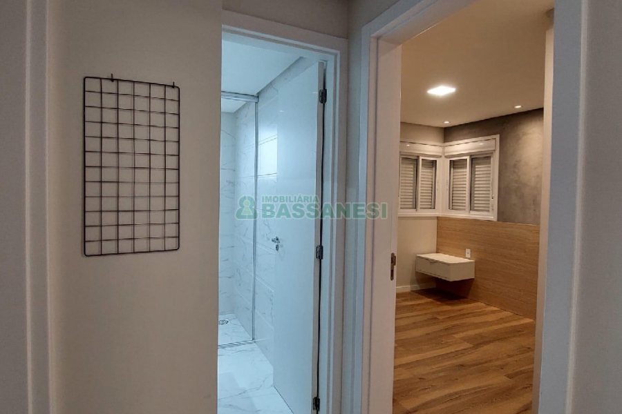 Apartamento com 59m², 2 dormitórios, 2 vagas, no bairro Bela Vista em Caxias do Sul para Comprar