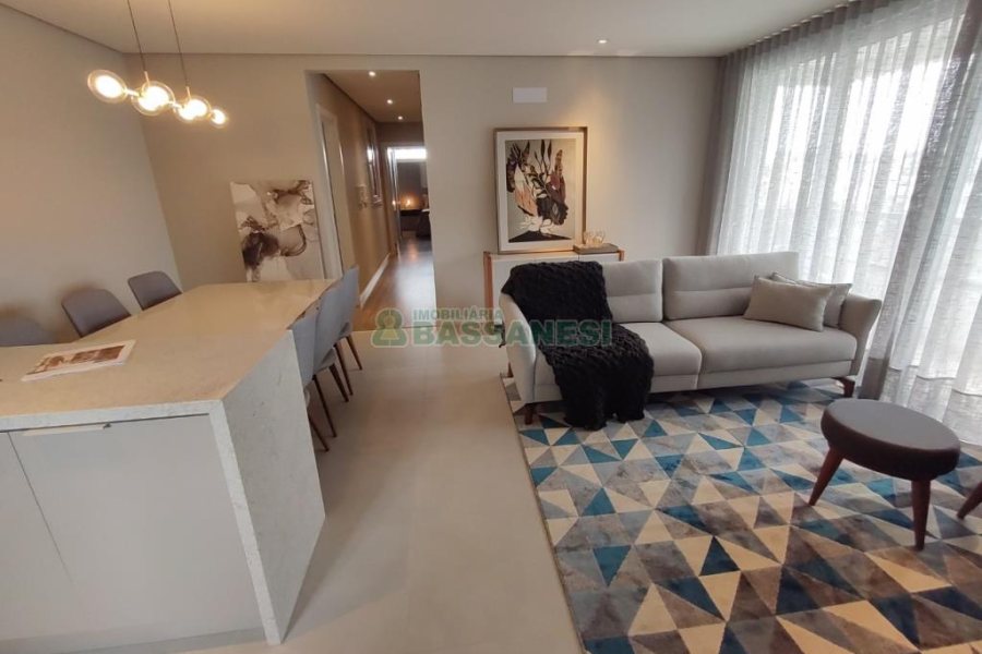 Apartamento com 106m², 2 dormitórios, 1 vaga, no bairro Nossa Senhora de Lourdes em Caxias do Sul para Comprar