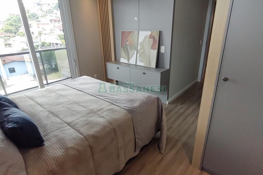 Apartamento com 106m², 2 dormitórios, 1 vaga, no bairro Nossa Senhora de Lourdes em Caxias do Sul para Comprar