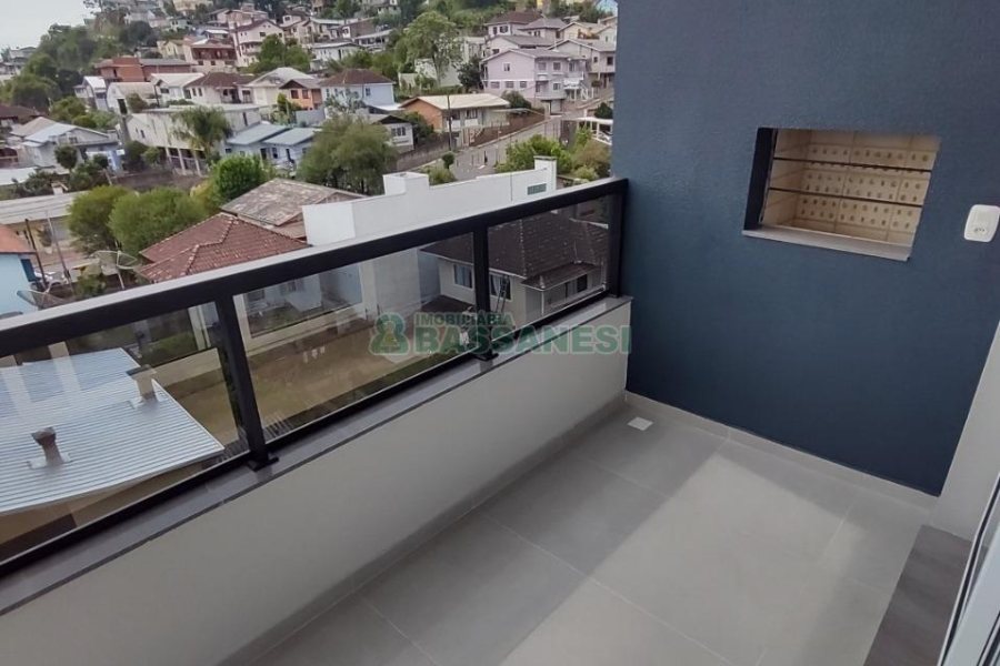 Apartamento com 106m², 2 dormitórios, 1 vaga, no bairro Nossa Senhora de Lourdes em Caxias do Sul para Comprar