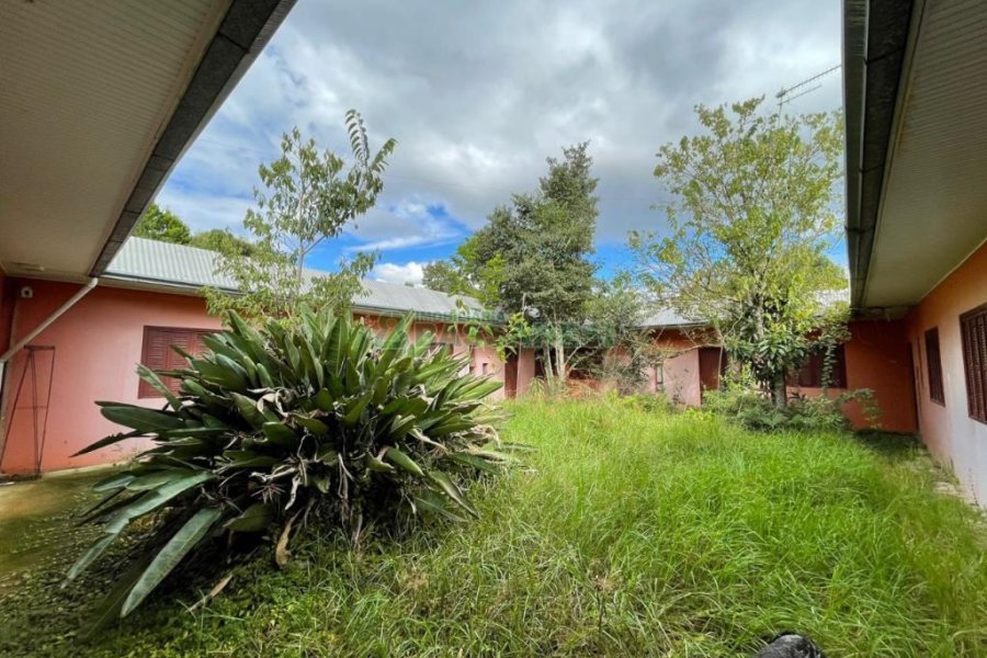 Chácara com 350m², no bairro Fazenda Souza em Caxias do Sul para Comprar