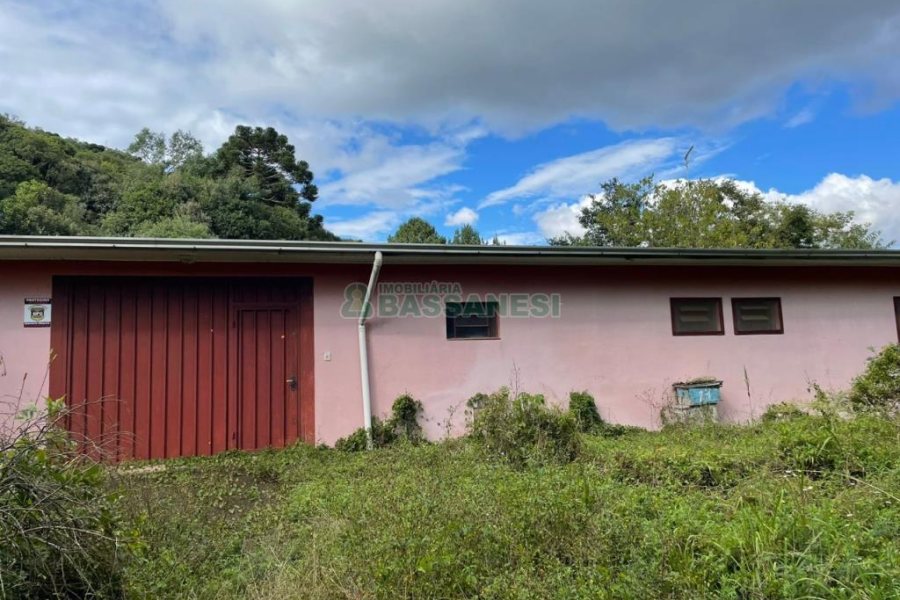 Chácara com 350m², no bairro Fazenda Souza em Caxias do Sul para Comprar