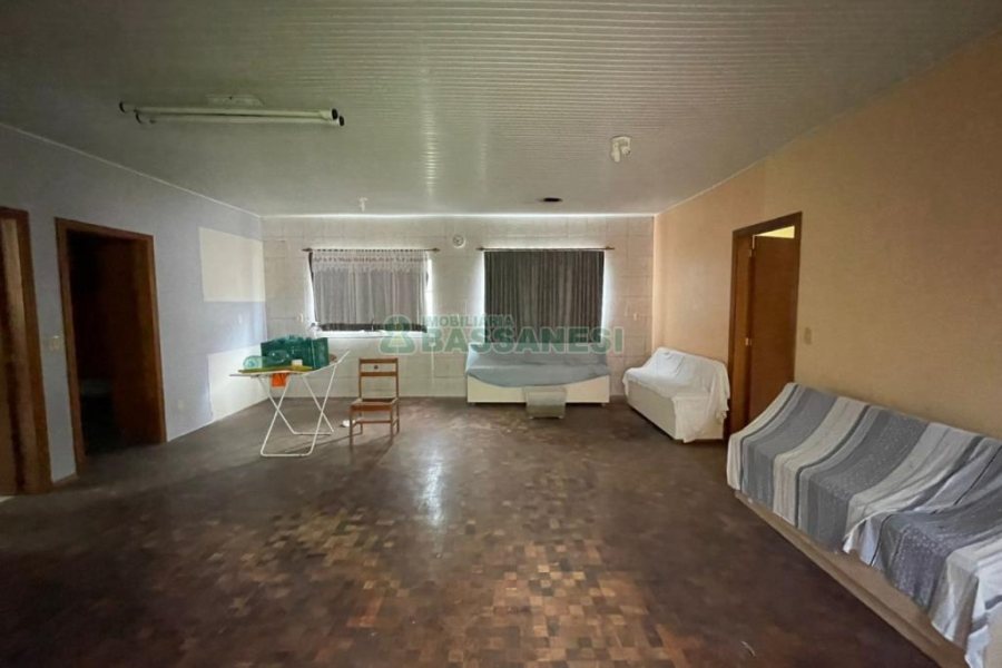 Chácara com 350m², no bairro Fazenda Souza em Caxias do Sul para Comprar