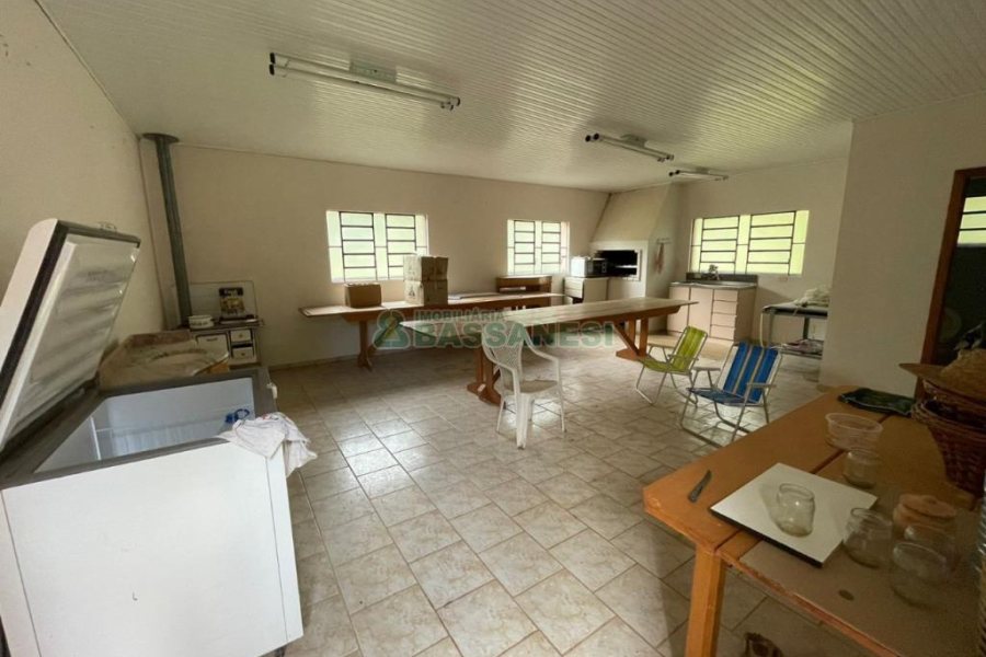 Chácara com 350m², no bairro Fazenda Souza em Caxias do Sul para Comprar