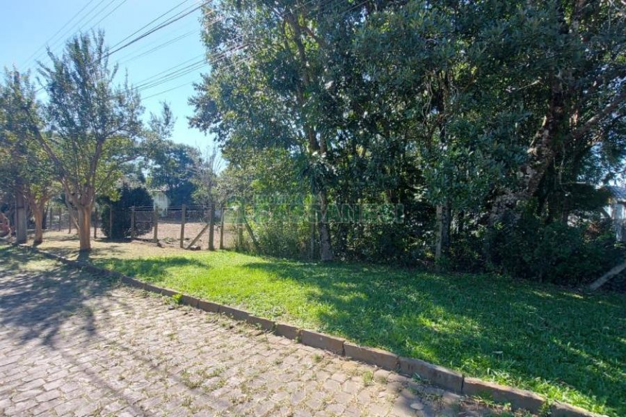 Terreno com 372m², no bairro Santa Corona em Caxias do Sul para Comprar