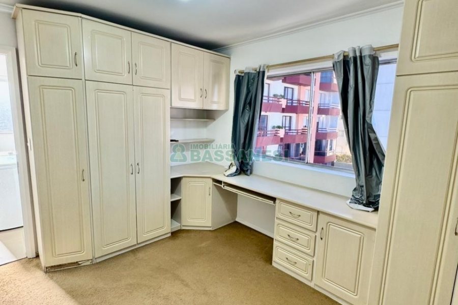 Apto Mobiliado com 41m², 2 dormitórios, no bairro Centro em Caxias do Sul para Comprar