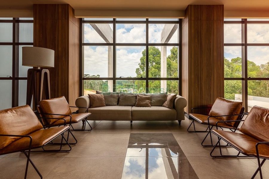 Casa com 1130m², 4 dormitórios, 2 vagas, no bairro São Ciro em Caxias do Sul para Comprar