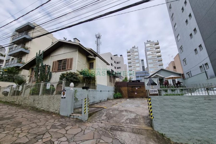 Casa com 200m², 3 dormitórios, no bairro Exposição em Caxias do Sul para Comprar